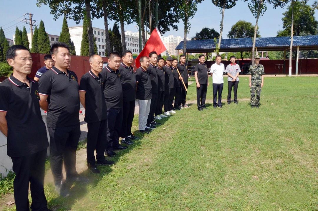 致敬最可愛(ài)的人！ 向人民子弟兵致敬 | 大張公司“八一”建軍節走訪(fǎng)慰問(wèn)武警官兵(圖3)